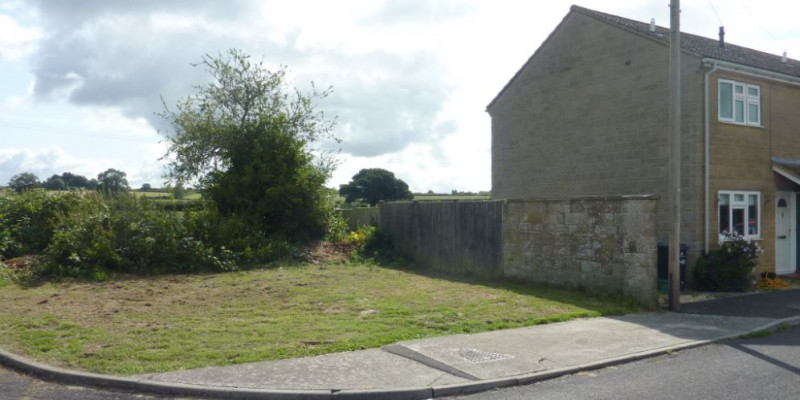 Small infill dwelling permitted in Somerset.
