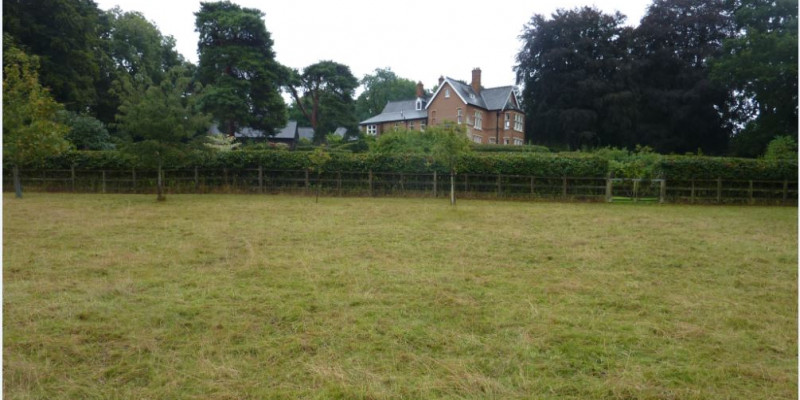 Tennis court permitted in Wiltshire field